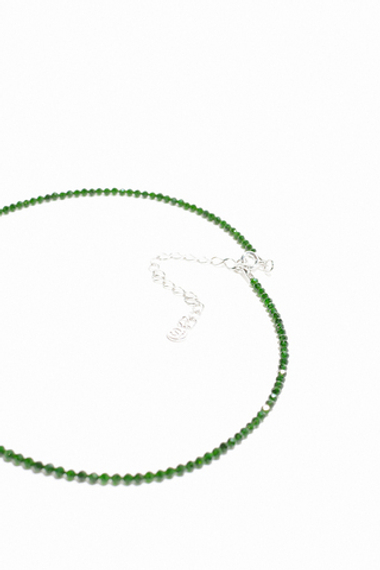 Колье-чокер из серебра и натурального песчаника