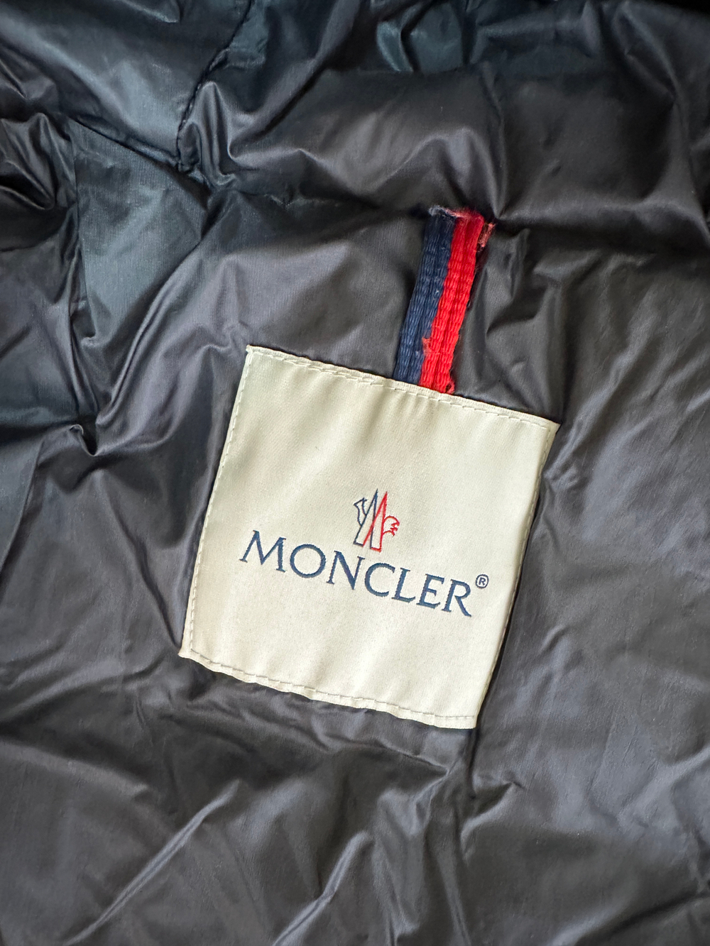 Пуховое пальто Moncler