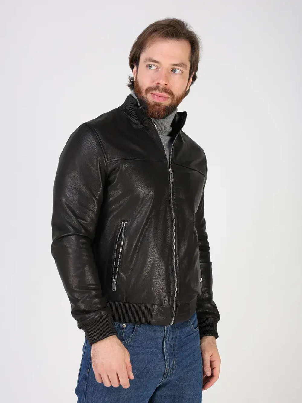 Кожаная куртка демисезонная