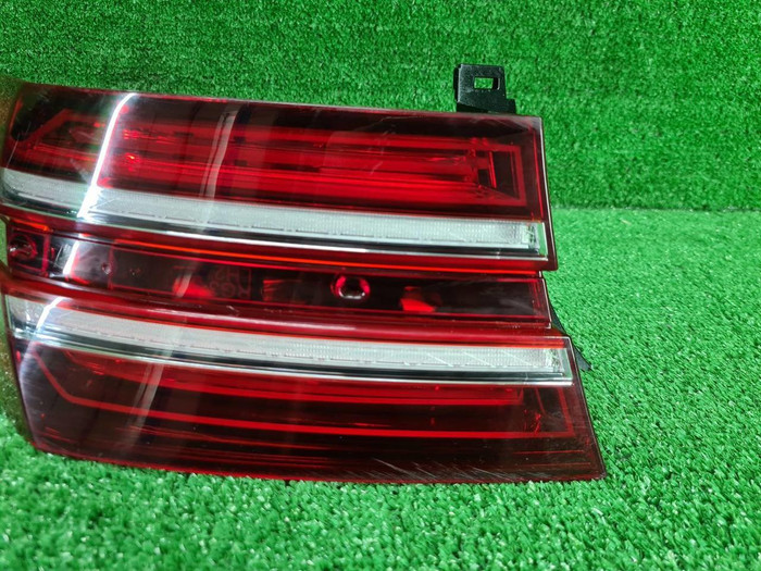 Фонарь левый внешний Genesis G80 2 (2020-н.в.)