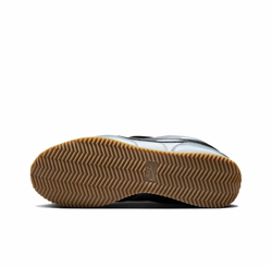 Кроссовки Nike Cortez Leather SE 'Metallic Cool Grey Black' HQ3490-099