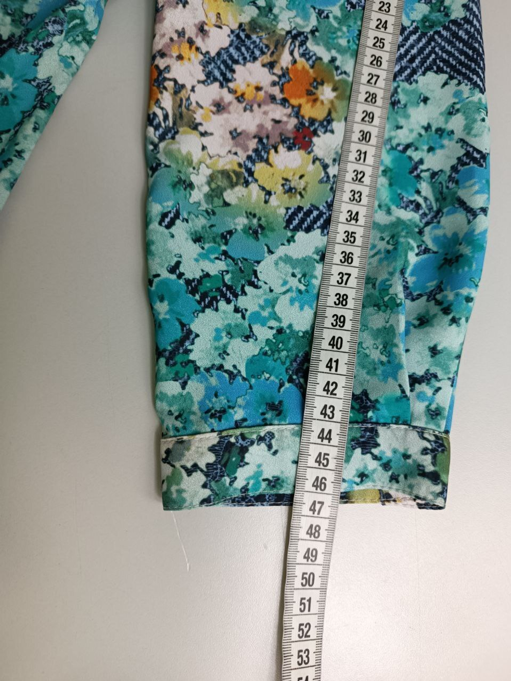 Блузка la NIKA красивая 46 размер