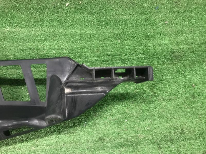 Кронштейн заднего бампера Range Rover Sport 2 L494 (2013-2022)