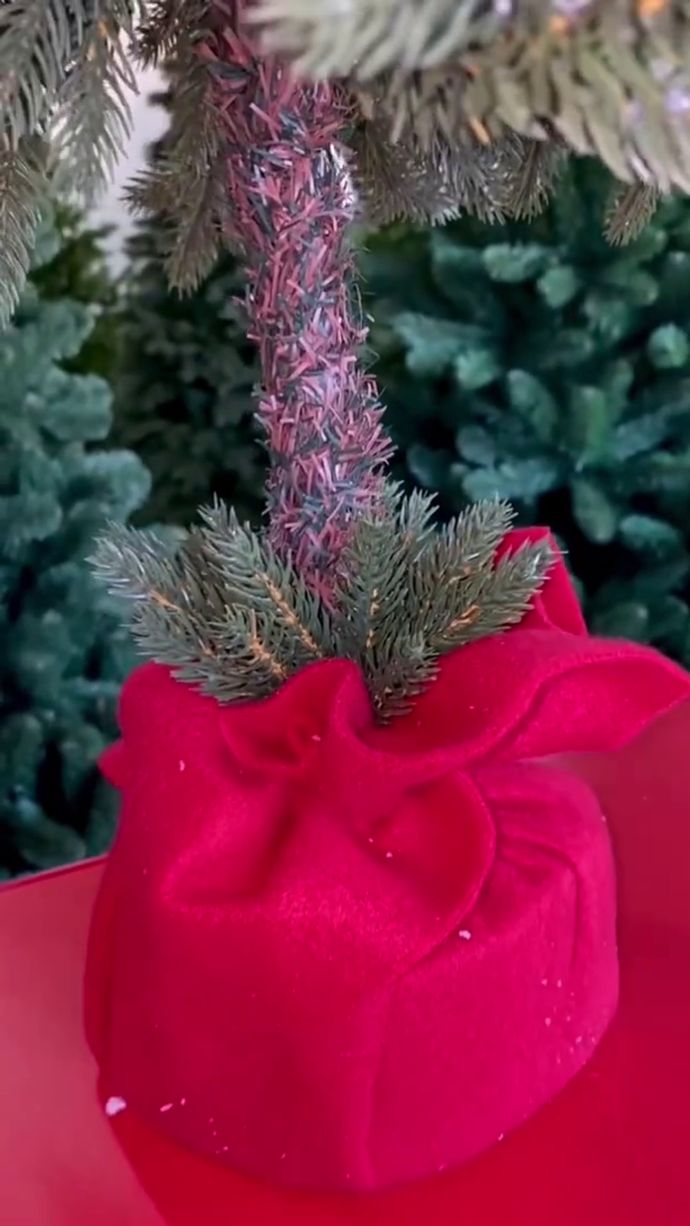 Искусственная ель на ножке "Гринч" (Литая хвоя с инеем) 70 см