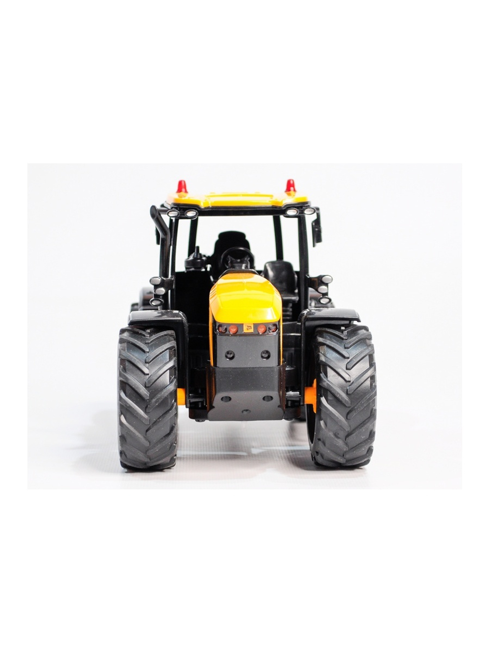 Радиоуправляемый фермерский трактор Double Eagle JCB Fastrac 4220 1/24 2.4G RTR