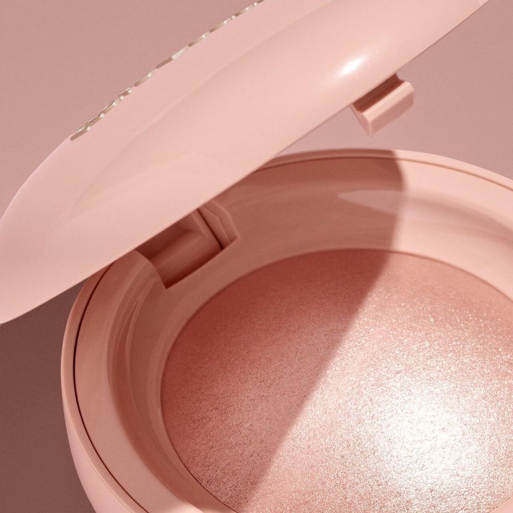 Хайлайтер для лица Rare Beauty Positive Light Silky Touch Highlighter - Mesmerize