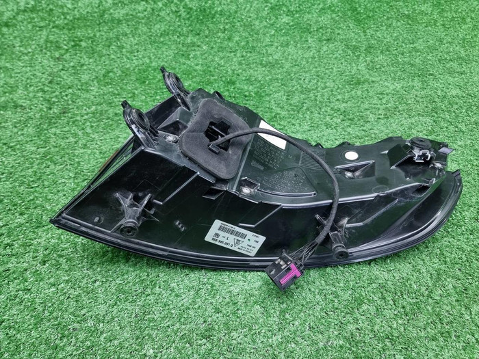 Фонарь левый внешний Porsche Macan 95b (2018-н.в.)