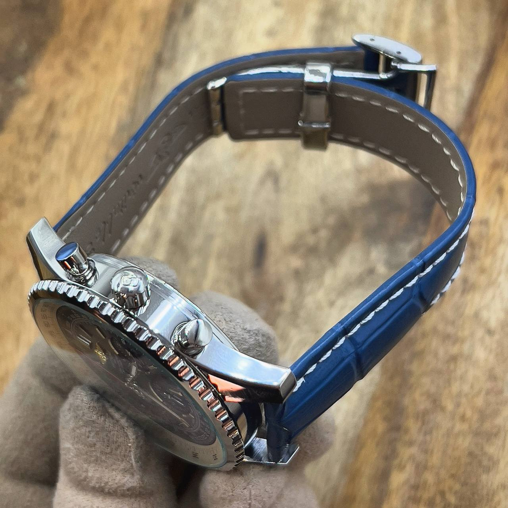 Часы Breitling