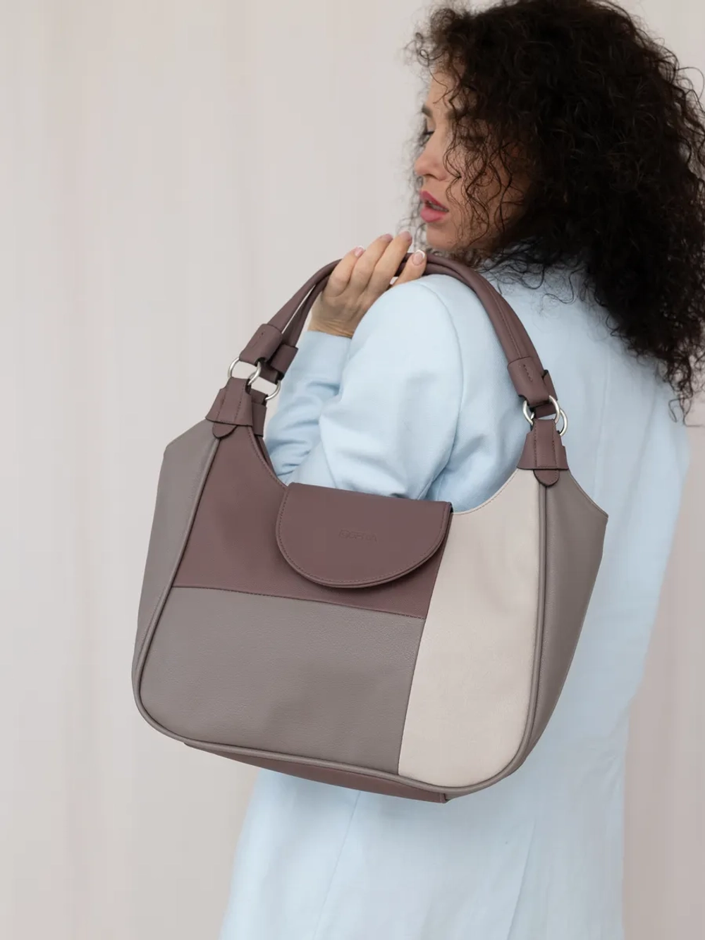 сумка через плечо средняя классическая