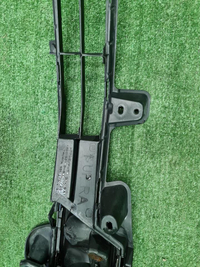 Накладка ПТФ правая Toyota Land Cruiser 200 15-21