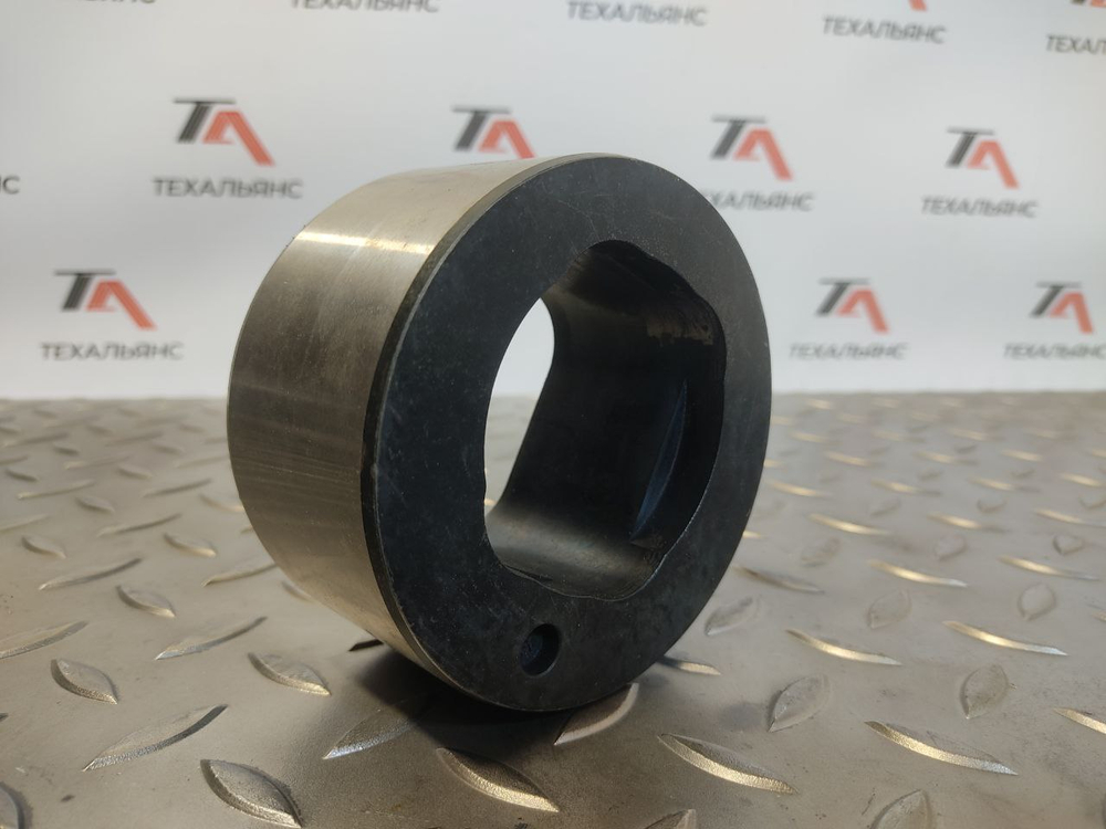Втулка 14Y-50-11521