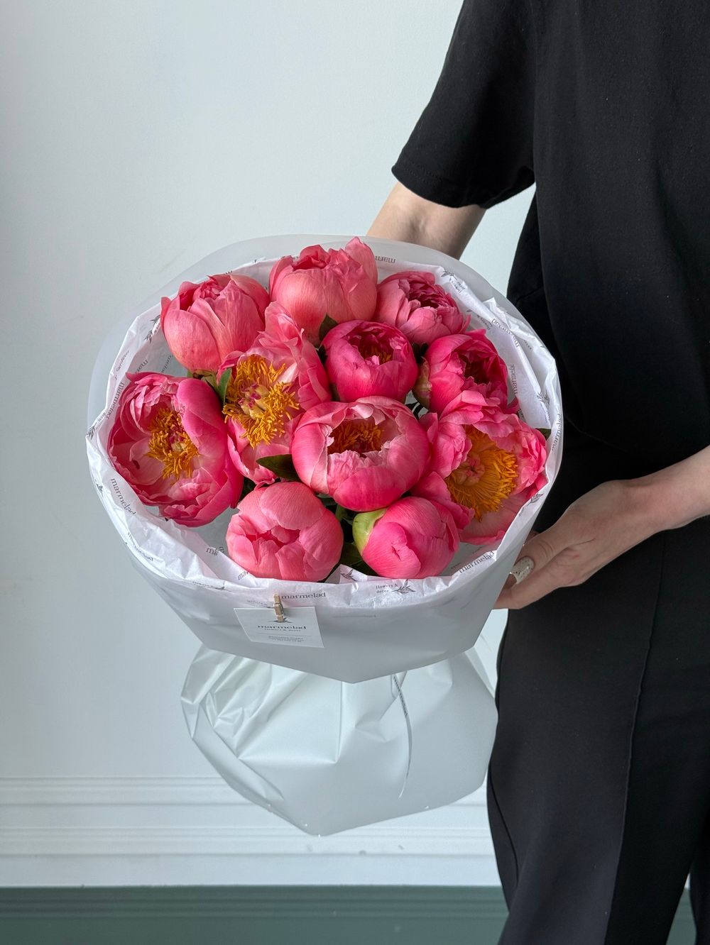 Букет из пионов сорта Корал Шарм 11 шт