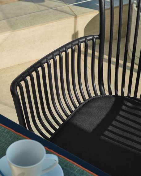 Уличный стул Surpika черный | La Forma | Испания | Купить в Hallberg.ru