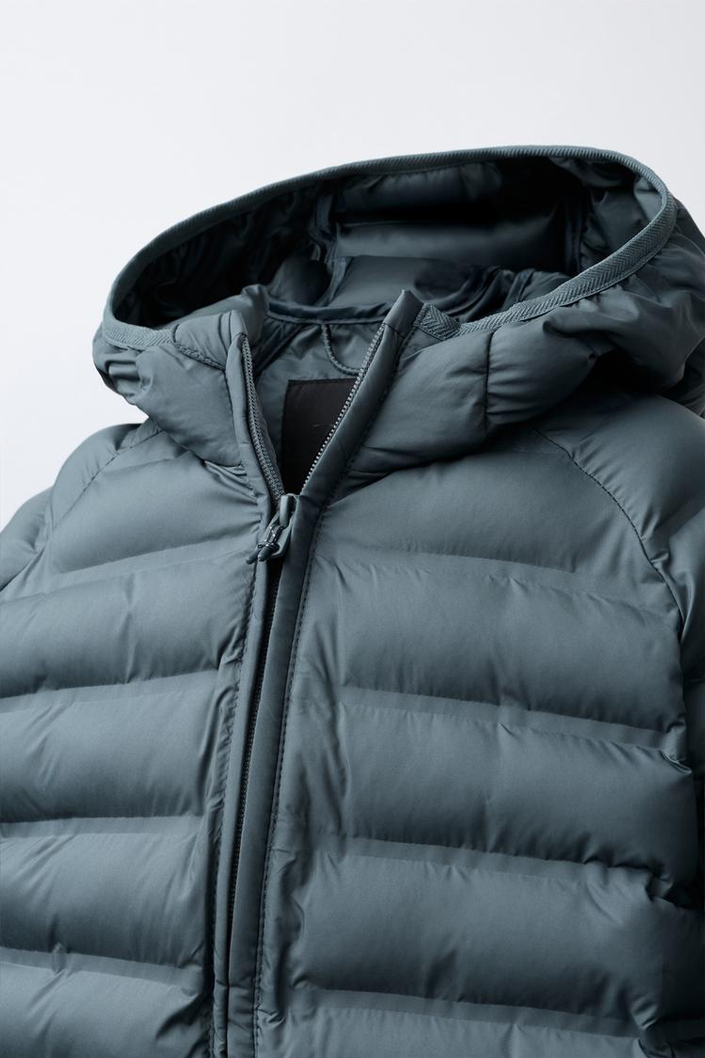 ZARA УЛЬТРАЛЕГКАЯ НЕПРОМОКАЕМАЯ КУРТКА, СЕРО-СИНИЙ