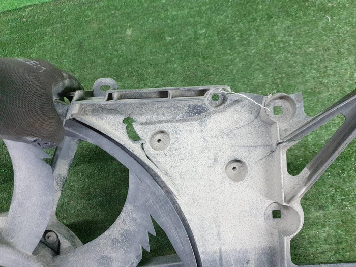 Диффузор с вентилятором Toyota Camry xv70 (17-нв)