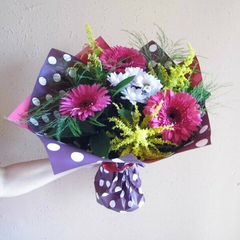 Букет из герберы, хризантемы и солидаго Школьный 1