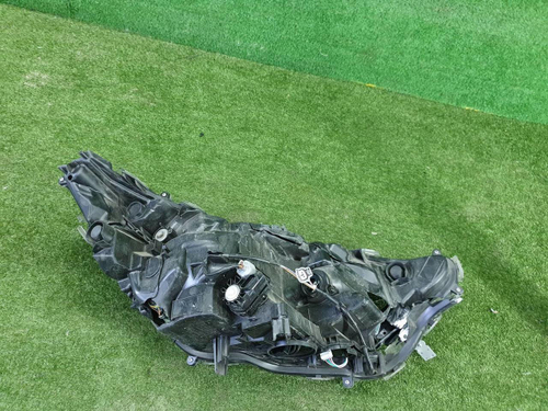 Битая Фара левая Toyota RAV4 5 XA50 (2018-н.в.) LED