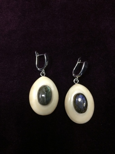 Серьги в ассортименте, зуб кашалота, натуральный камень