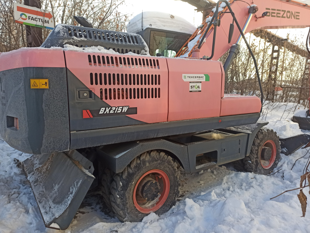 Beezone BX215* Экскаватор колесный BX215W (Дизельный, 7,2 л, 190 л.с., АТ)