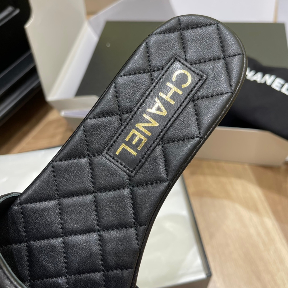 Chanel Slides