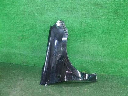 Крыло переднее правое Lada Granta (2018-н.в.)