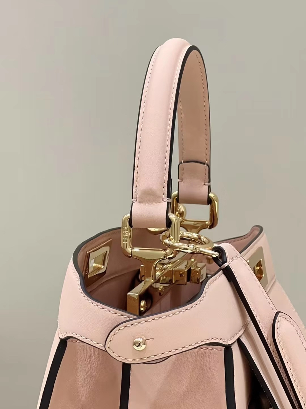 Fendi Peekaboo 33 cm