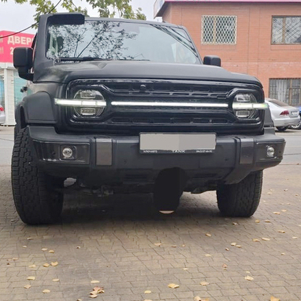 Решётка радиатора GEEA с ДХО Tank 300