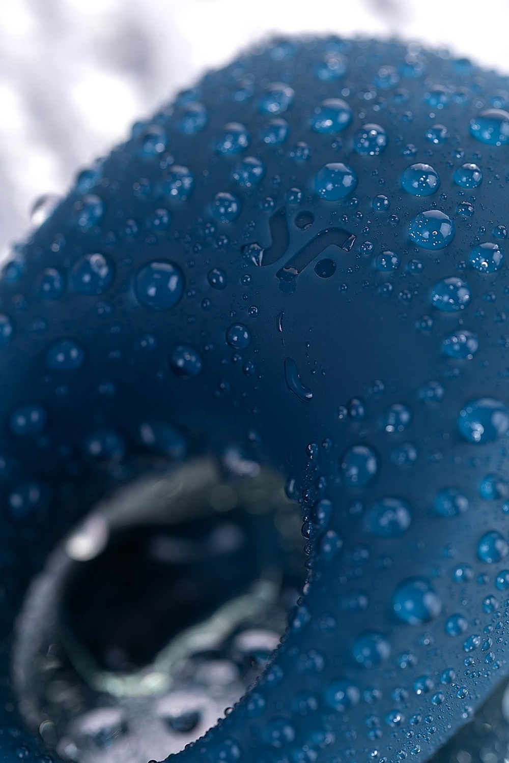 Эрекционное кольцо с вибрацией Satisfyer Strong One с возможностью управления через приложение