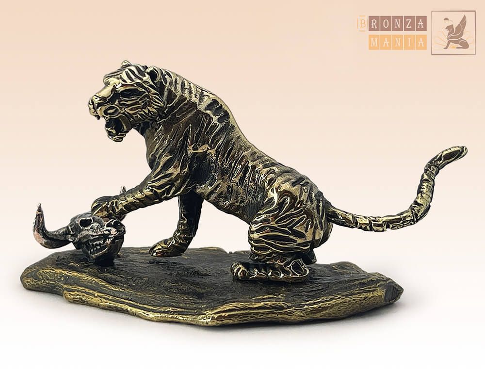 фигурка Тигр с черепом