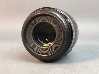 Canon EF-S 60mm 2.8 Macro USM