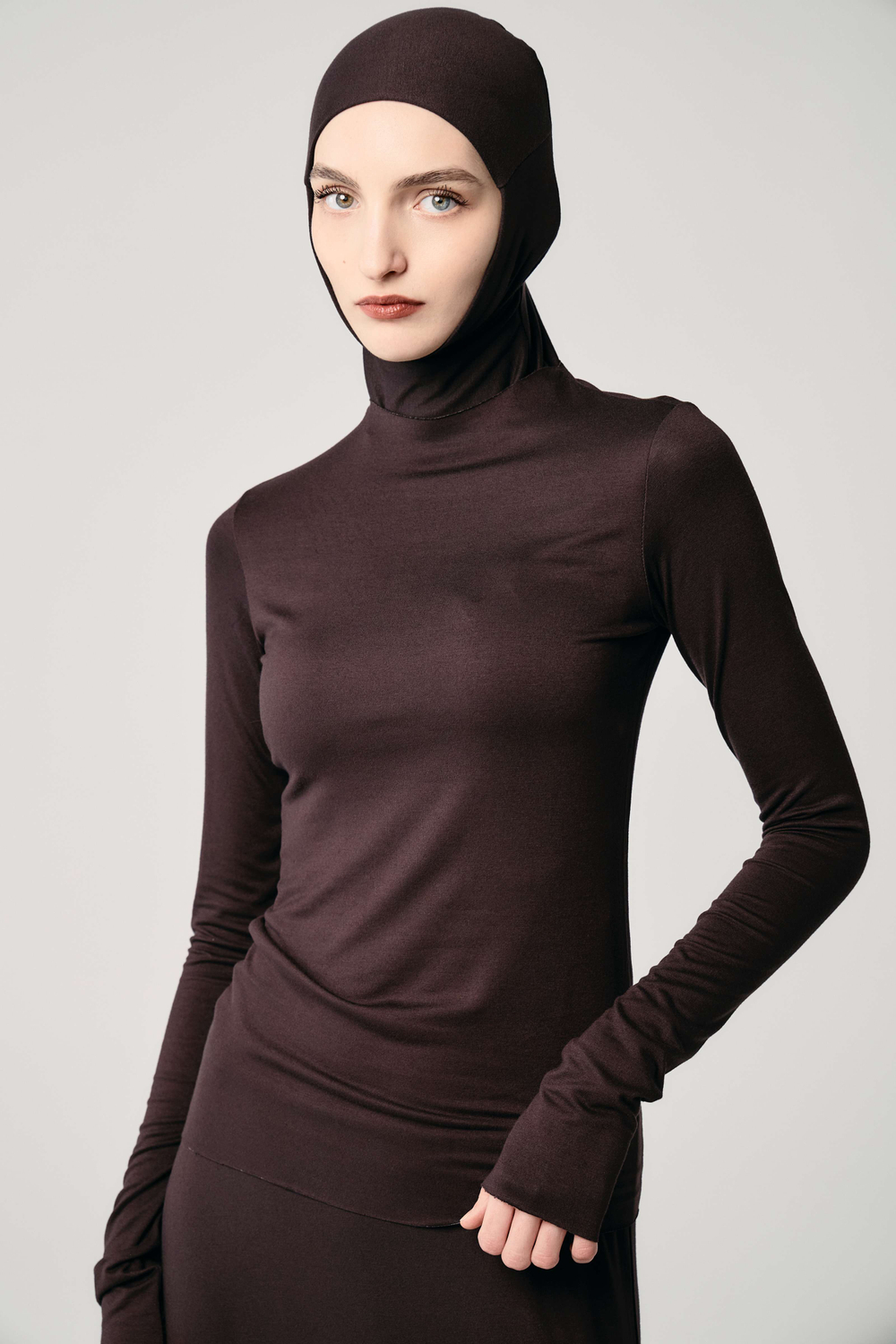 Лонгслив «Силуэт» коричневый