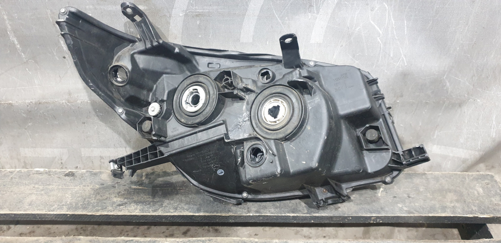 Фара левая Toyota Land Cruiser Prado 150 09-13 Б/У Оригинал 8117060E00