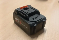 Аккумулятор для электроинструмента 21V 2Ah Li-lon в комплекте 1 шт