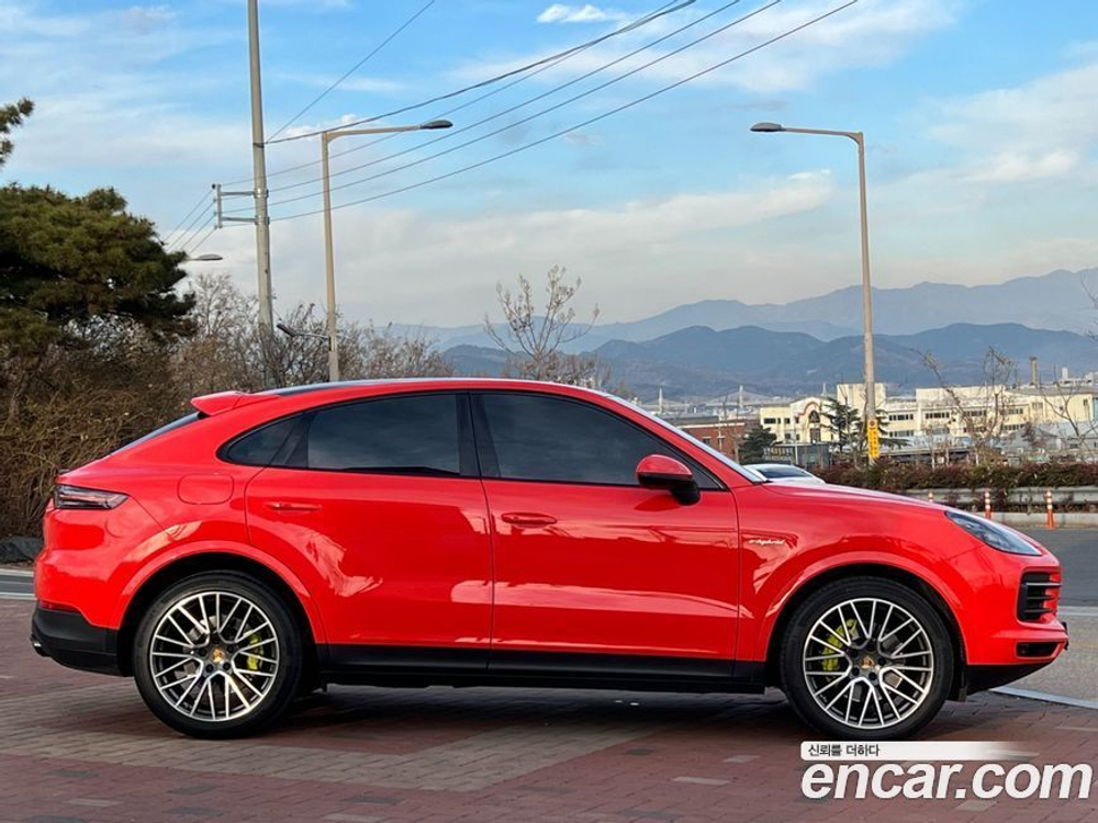 Porsche Cayenne (PO536) 3.0 E-Hybrid Coupe (02.2021)