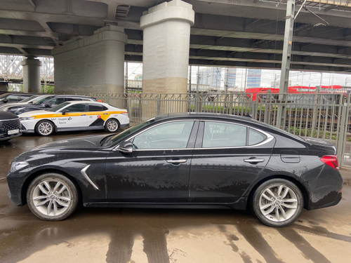 Genesis G70 Base 2.2 e-VGT AT 4WD