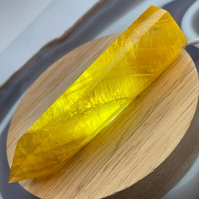 25242 * Флюорит желтый кристалл 95-100мм Китай