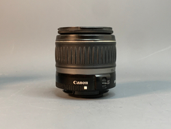 Canon EOS 600D kit 18-55mm ll 7.278 Кадров
