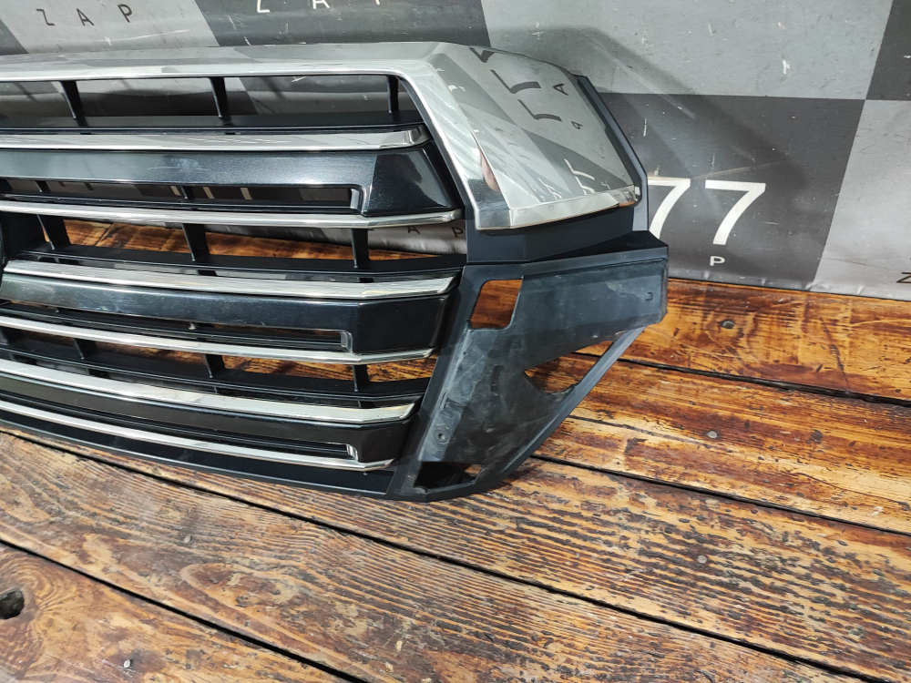 Решетка радиатора Toyota Land Cruiser 200 15-21 Б/У Оригинал 5310160939