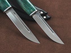 Спарка Финских ножей, сталь Х12МФ, рукоять зеленая стабилизированная карельская береза