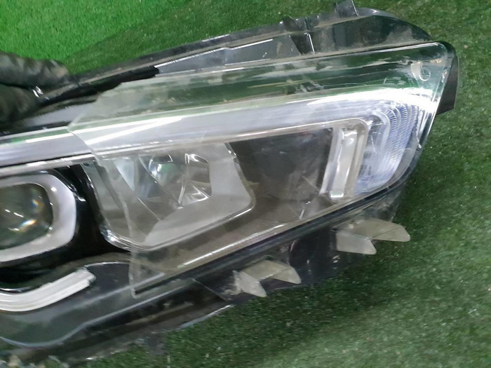 Битая Фара правая Mercedes CLA C118 (19-23) LED
