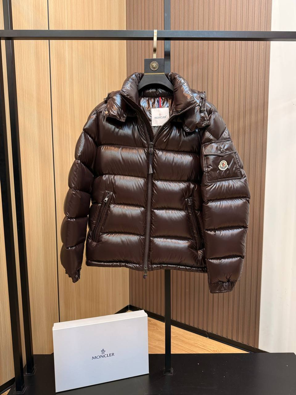 Пуховик Moncler