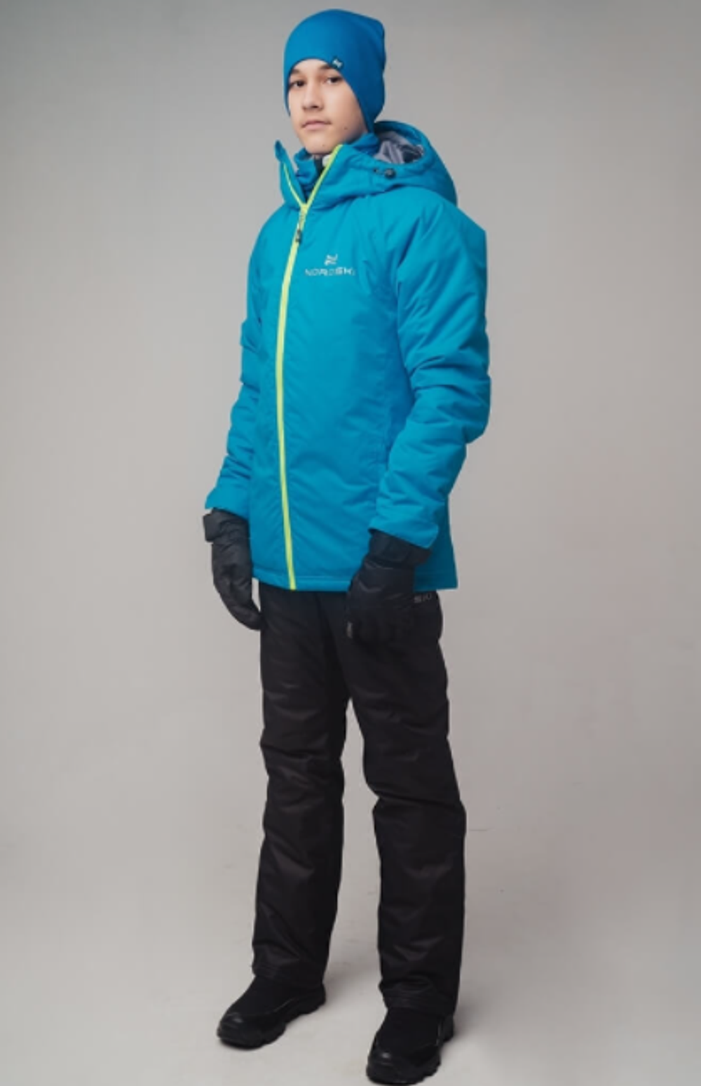 Тёплый прогулочный зимний костюм Nordski Motion голубой-лайм с лямками для  мальчиков 319170-309170-444100-434100M купить со скидкой в Москве
