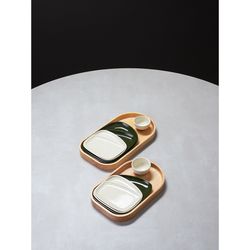 Набор из 4-х сервировочных тарелок на деревянном подносе Sorrento