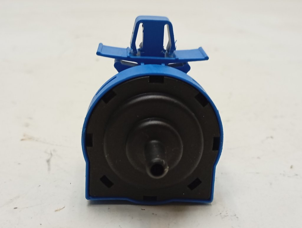 WMUF5050 кт42 Прессостат для стиральной машины Hotpoint-Ariston 16002692100 б/у