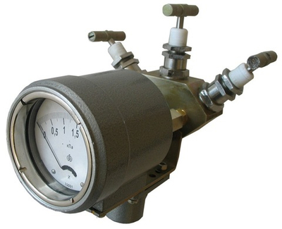 Дифманометр ДСП-80В-РАСКО 10кПа-1,6МПа, кл.т.1,5 (в комплекте с вентильным блоком)