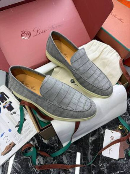 Лоферы Loro Piana кожи крокодила