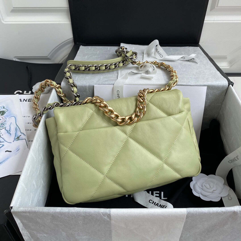 Chanel 19 26 cm