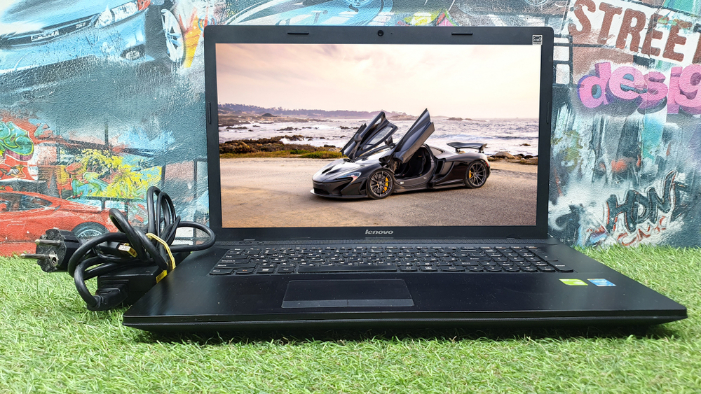 Ноутбук Lenovo i5/8Gb/GT 720M 2 Gb