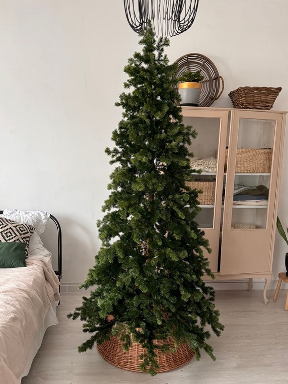 Ель искусственная «Кадриль» (Литая хвоя) 210 см / 2,1 м