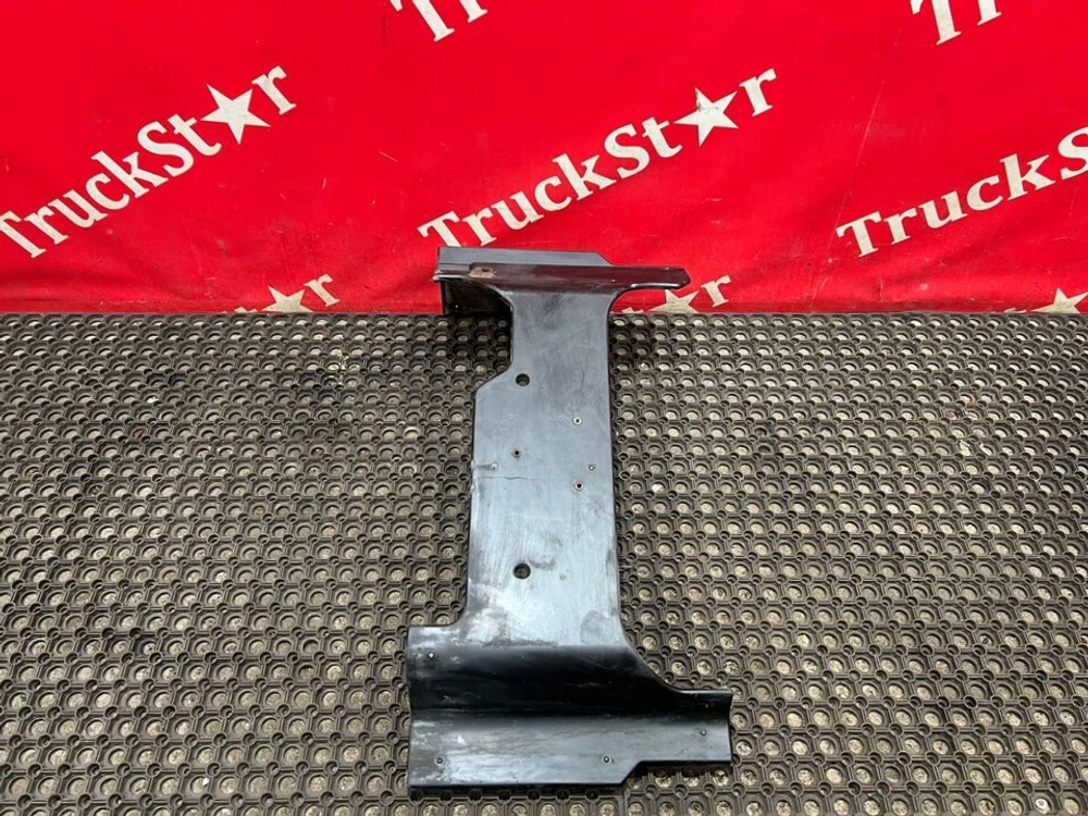 Защита двигателя задняя